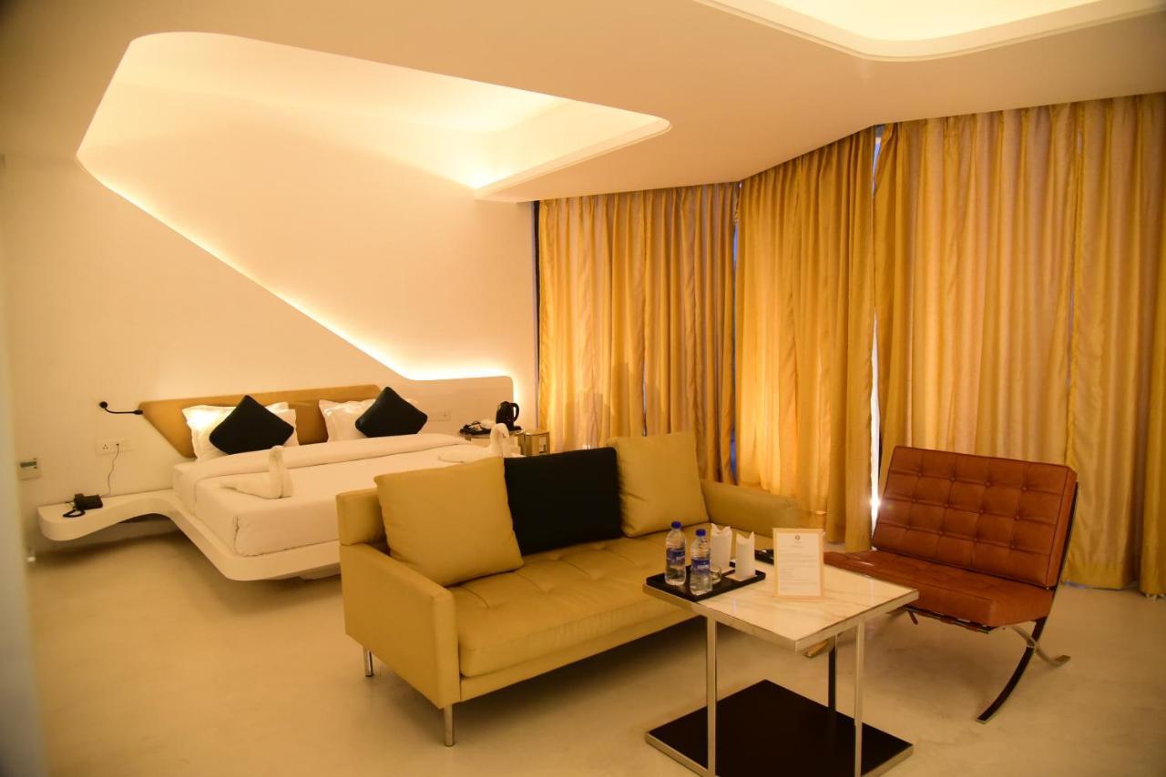 Ramaya Hotel Rohtak Luaran gambar